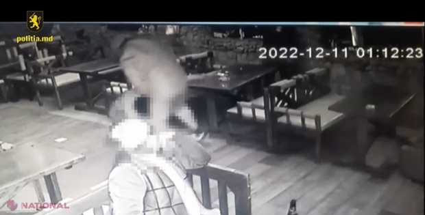 VIDEO // Momentul în care un bărbat este ÎNJUNGHIAT într-un bar din Ceadâr-Lunga: Suspectul a fost reținut
