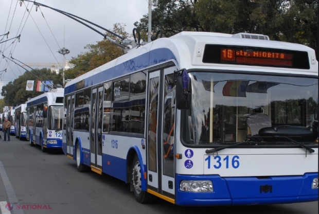 Două RUTE noi de troleibuz și autobuz, instituite temporar pentru a asigura transportarea călătorilor din Centru spre Telecentru, după ce a fost închisă str. Alexei Mateevici