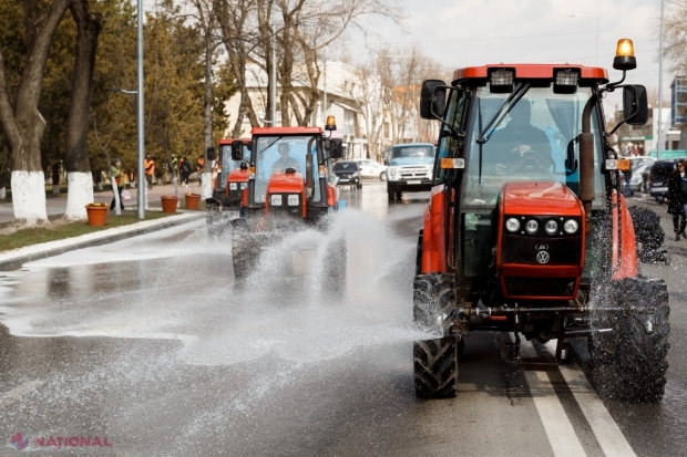 FOTO // La Orhei este în toi curățenia de primăvară. Străzile sunt spălate cu ȘAMPON special