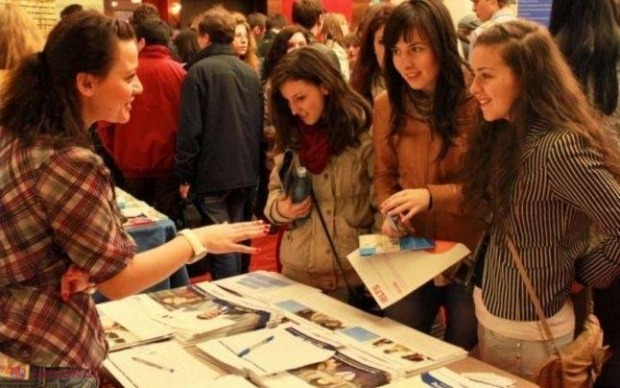 UTIL pentru absolvenți! Târgul Universităţilor din România, la Chișinău