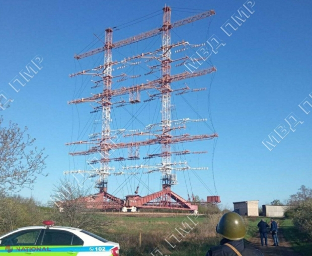 FOTO // Noi EXPLOZII în stânga Nistrului. Ar fi fost vizate ANTENELE din preajma localității Maiak, care au o înălțime circa 100 de metri