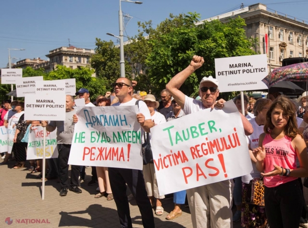 Un nou PROTEST în fața Procuraturii Generale. Membrii și simpatizanții Partidului „ȘOR” au cerut eliberarea Marinei Tauber și demisia actualei guvernări:„I se face o mare nedreptate, în timp ce persoane acuzate de trădare de patrie sunt la libertate”