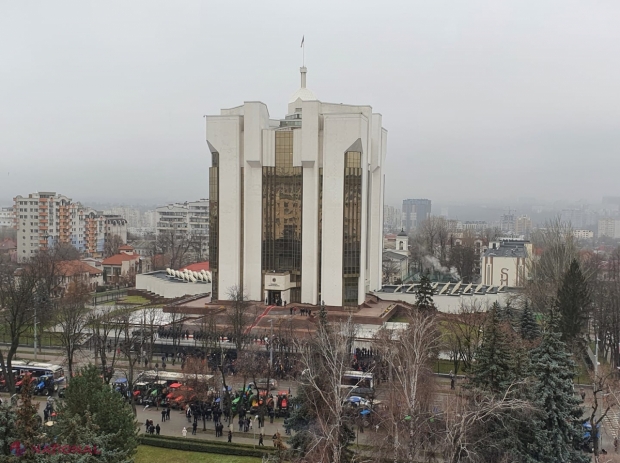 Președintele Maia Sandu cheamă fracțiunile parlamentare la CONSULTĂRI. Cine urmează să fie numit PREMIER în exercițiu