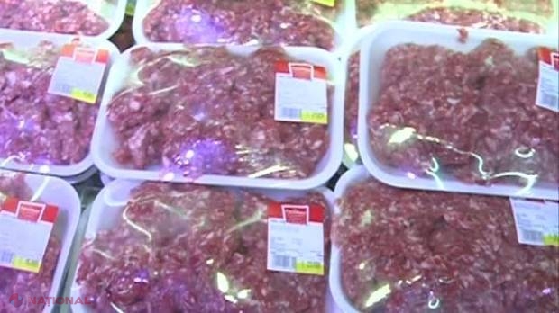 Alimente toxice pe masa de Crăciun. Ce se ascunde de fapt în carnea tocată din magazine  