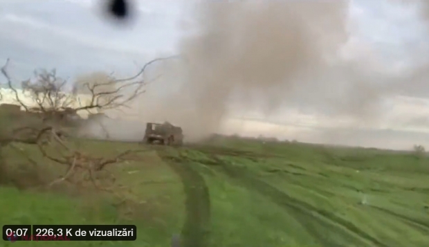 VIDEO // Ucrainenii NU mai au nicio frică de armata lui Putin. Curajul NEBUNESC cu care armata ucraineană a spart frontul din Herson