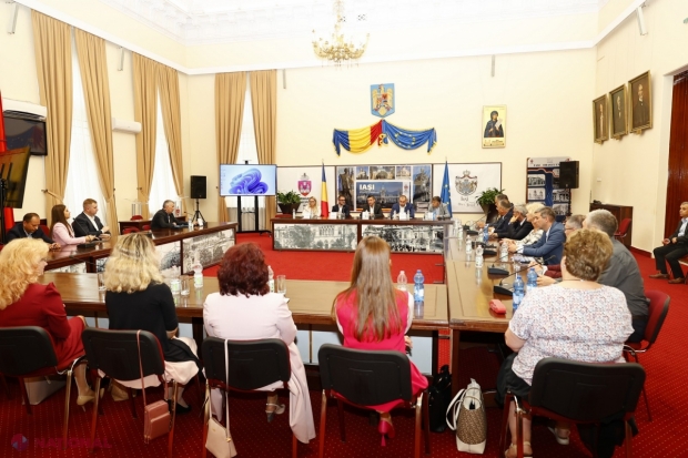 Reprezentanţi ai Agenției pentru Protecția Consumatorilor și Supravegherea Pieței din R. Moldova, participanți ai Coferinței „Iași - Capitala Consumatorilor din România”