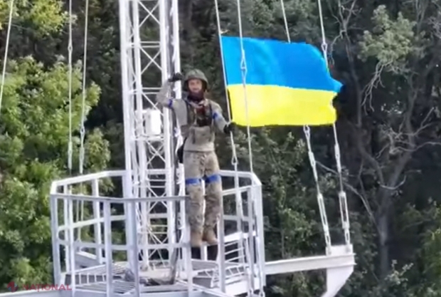 O nouă VICTORIE înregistrată de ucraineni. Svatove, un nod important pe rutele ruseşti de realimentare a liniilor de front, ELIBERAT. Armata lui Putin a FUGIT, dar înainte de asta rușii au furat 20 de mașini ale localnicilor 