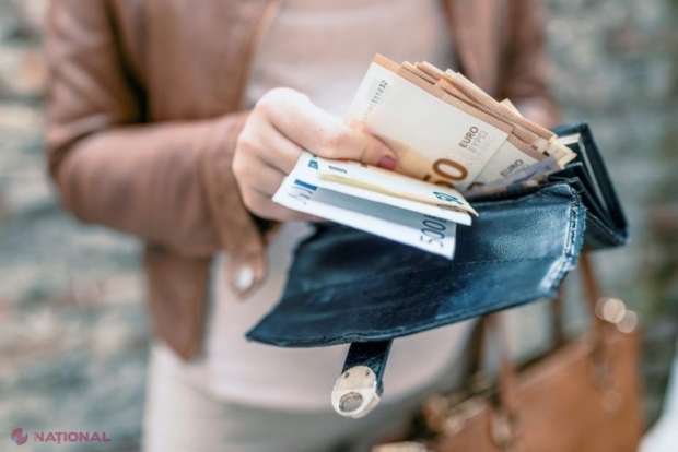 Menajeră din Germania, plătită din greșeală cu 225 000 de euro în loc de 340. Femeia a fugit în Bulgaria