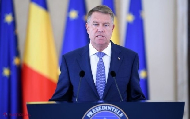 Mai multe personalități de la Chișinău, DECORATE de președintele Klaus Iohannis: Printre ele, și un director de liceu