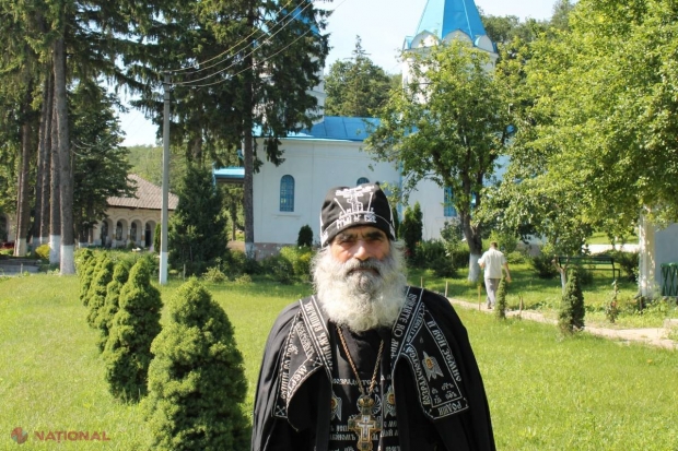 Departe de casă, în lumea credinței