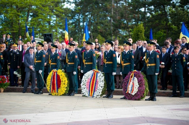 Reportaj FOTO // „Ziua Victoriei”, la Memorial: „Nu dorim ca cineva să treacă prin ce am trecut noi” 