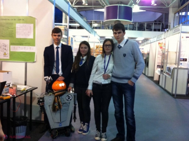 Invenții // Roboțelul din deșeuri, CREAT de elevii din Chișinău