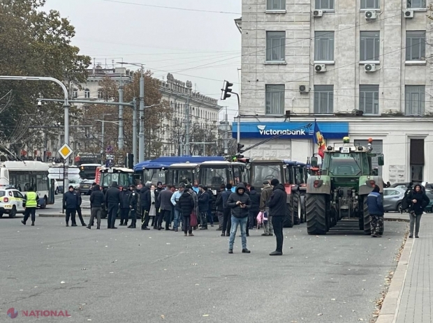 UPDATE // Precizările Poliției despre acțiunile fermierilor. Haos total pe arterele capitalei și altercații între agricultori și forțele de ordine. Fermierii au ajuns în PMAN cu tehnica agricolă, după întrevederea eșuată cu premierul Recean 