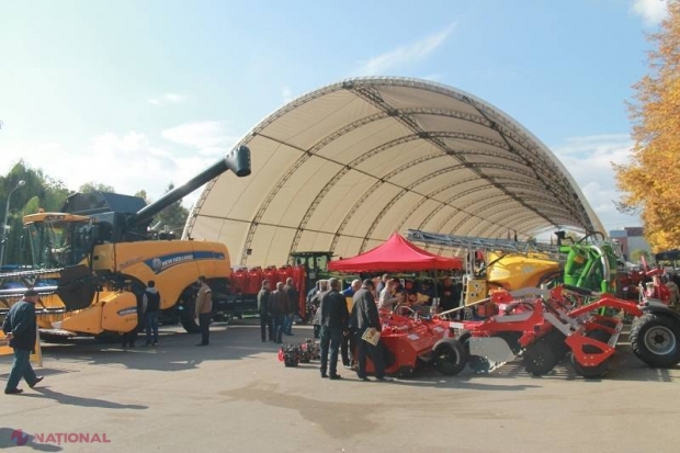 REPORTAJ FOTO // Tehnologii MODERNE pentru agricultori: „Mulți vin, puțini cumpără”
