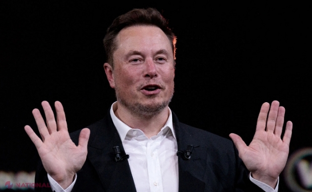 Toți s-au dus „glonț” la el: Elon Musk și-a făcut apariția într-o mașină pe care nu o mai are nimeni, cu un design nemaivăzut