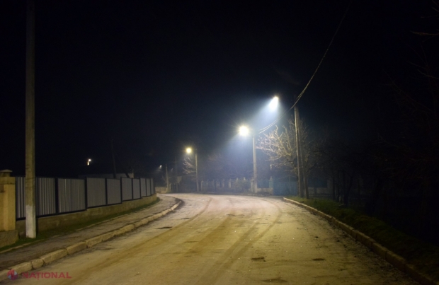 FOTO // Încă o comună din raionul Orhei are iluminat stradal, grație unui proiect al Partidului „ȘOR”