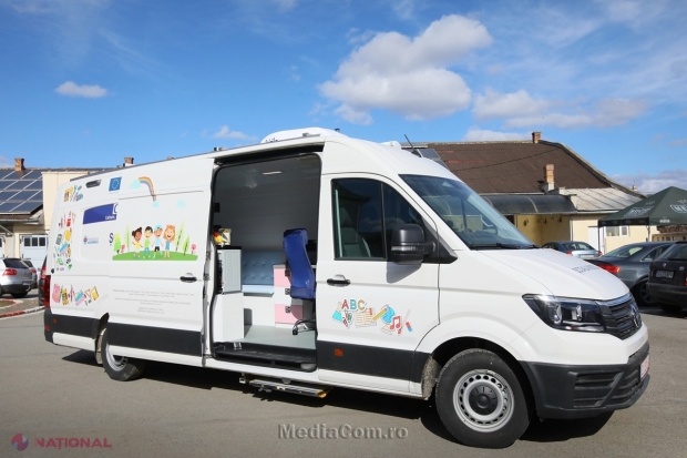 FOTO // Proiect UNIC în educație, pornit din Turda: Prima Școală MOBILĂ din România