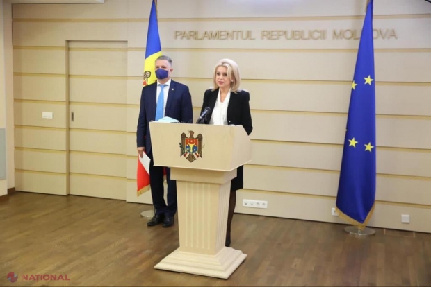 Platforma „Pentru Moldova” declară RĂZBOI „dezinformărilor și mincinoșilor” din Parlament: „Cât de ipocrit trebuie să fii ca să te gândești în această situație complicată la interese politice înguste? Care este motivul haosului pe care-l provocați?”