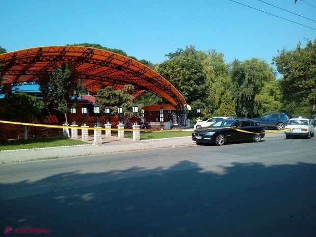 DETALII: Tânărul rănit de polițiști într-un local de la Botanica a folosit anterior arma la o saună