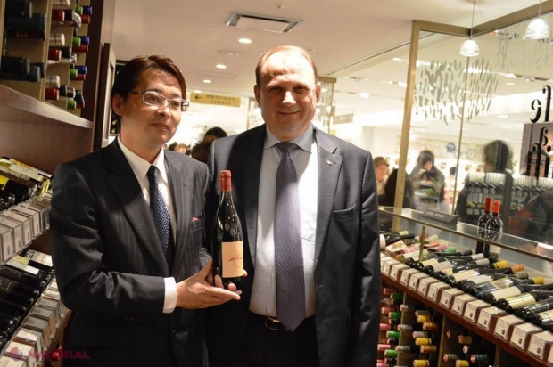 FOTO CÂT COSTĂ o sticlă de „Feteasca Regală” în Japonia? „Japonezii ştiu să aprecieze un vin bine făcut”