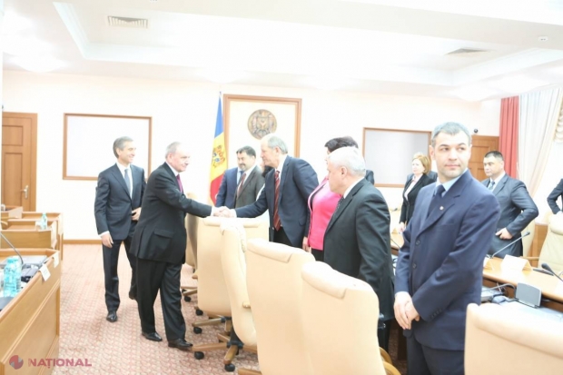 Premierul Leancă i-a PREGĂTIT un post ex-ministrului Octavian Țâcu