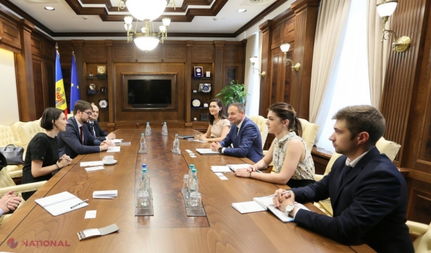 Tichetele de masă urmează să fie ELIBERATE în cel mai scurt timp. Candu: „Oamenii să se bucure cât mai curând de beneficiile tichetelor de masă”