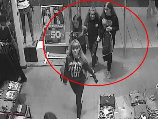 FOTO, VIDEO // Recunoașteți aceste patru tinere din imagini? Sunt suspectate că au FURAT haine dintr-un centru comercial din Chișinău