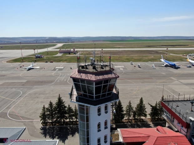Șeful unei întreprinderi de stat s-a PREMIAT pe sine cu 360 000 de lei: „Asta se întâmpla în timp ce întreprinderea era grav afectată de PANDEMIE, avioanele nu zburau, iar angajații se îmbolnăveau unul după altul de COVID-19”