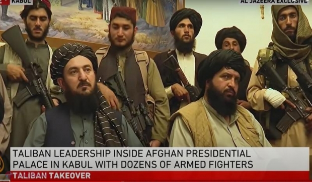 De ce s-au BĂTUT talibanii la palatul prezidențial din Kabul
