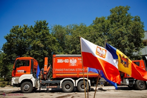 VIDEO // Polonia a mai trimis un convoi de ajutor umanitar la Chișinău pentru combaterea COVID-19: 30 de mii de măști, 4 800 de ecrane de protecție și 22 de mii de litri de dezinfectanți în sumă de 121 de mii de euro