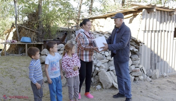 VIDEO // Asociația A.S.I.C.S. a livrat un lot de ajutor UMANITAR în satul Cania, raionul Cantemir. Sătenii sunt RECUNOSCĂTORI pentru această rază de speranță și de lumină