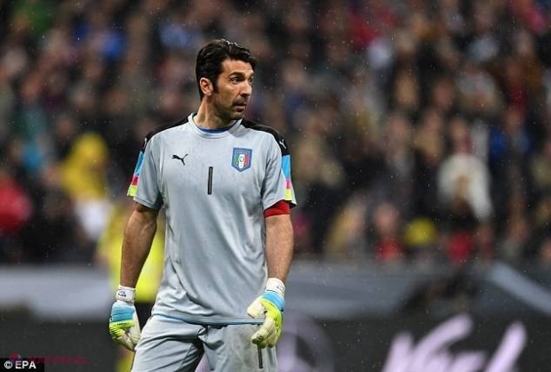 Buffon va juca, în partida Italia-Albania, meciul 1000 al carierei de profesionist! „E meciul 1000?”. Ce partide se mai joacă astăzi. Moldova va da piept cu Austria