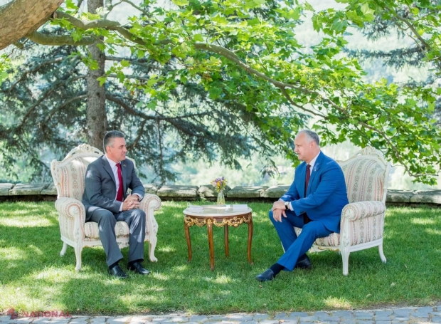 VIDEO, FOTO // Krasnoselski a fost întâlnit ca un șef de stat de către Igor Dodon la Condrița, iar discuțiile au avut loc în LIMBA RUSĂ