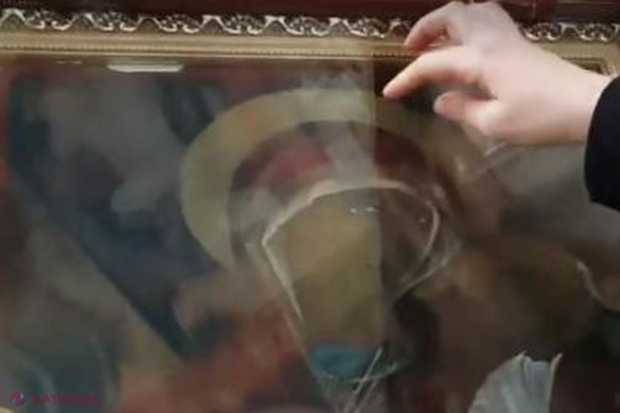 VIDEO // Un fals grosolan este prezentat drept Icoana FĂCĂTOARE DE MINUNI a Maicii Domnului. Preoţii închiriază icoana şi storc donaţii considerabile de la enoriaşi. Vezi cum încearcă un preot să-i convingă pe jurnalişti că mirul TOCMAI S-A EVAPORAT