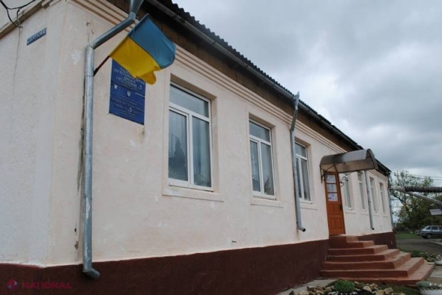 Școlile românești din regiunea Cernăuți „INTIMIDATE” de o delegație oficială de la Ministerul Educației din Kiev