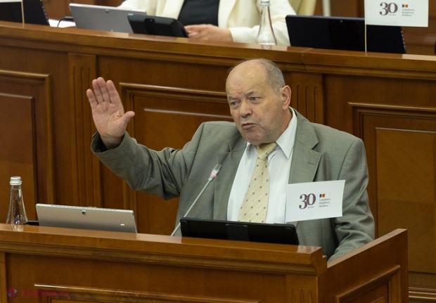 VIDEO // Dezvăluirile unui membru al comisiei ce a elaborat proiectul Constituției R. Moldova: „Avem unele prevederi constituționale nule”; Preambulul Legii Supreme, inspirat din Declarația de Independență, care „arată cine suntem noi ca neam”