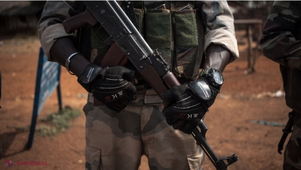 Rusia donează mii de arme guvernului Republicii Centrafricane. Ce câştigă Vladimir Putin din această afacere