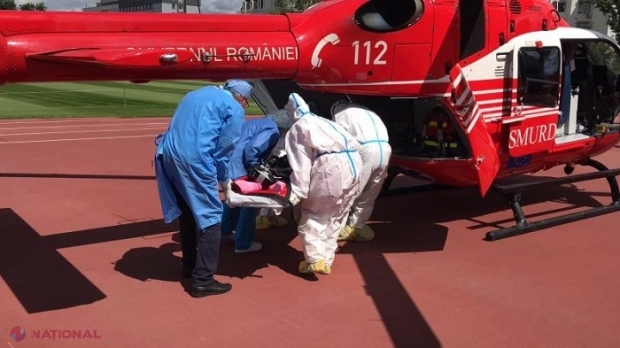 FOTO // O tânără de 27 de ani, transportată de către un echipaj SMURD din România de la Chișinău la București: Va fi supusă intervențiilor chirurgicale la Institutul Clinic Fundeni