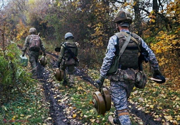 Un soldat rus a salvat doi parașutiști ucraineni răniți și i-a ajutat să părăsească după un an teritoriile ocupate de Rusia. Rusul s-a înrolat apoi în armata Ucrainei