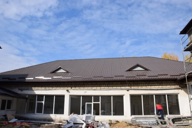 FOTO // Cel mai mare proiect de RENOVARE a grădinițelor din Orhei, lansat de echipa Partidului „ȘOR”, este aproape de final. Pe teritoriul acestei grădinițe va fi construită o piscină și un teren de sport. „Copiii vor fi ca într-o poveste”