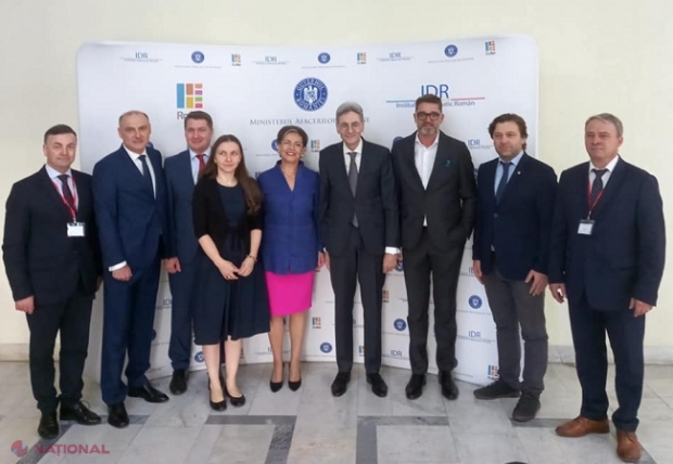 LANSARE // Experți din România vor instrui demnitarii și funcționarii publici din R. Moldova în domeniul afacerilor europene