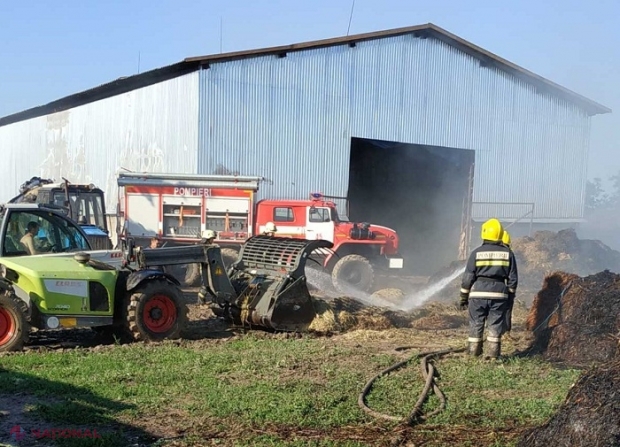 FOTO // INCENDIU la o fermă din Cahul