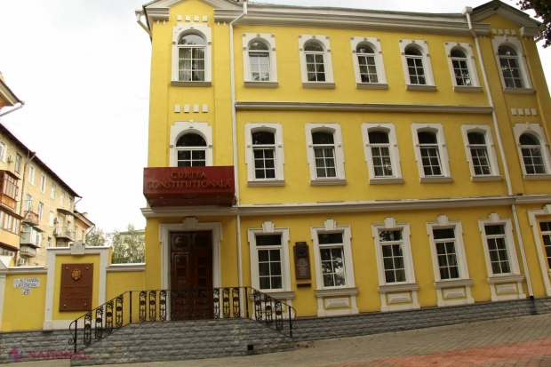 Furtul MILIARDULUI: CC susține că MORATORIUL instituit de BNM la „Banca Socială” este constituțional