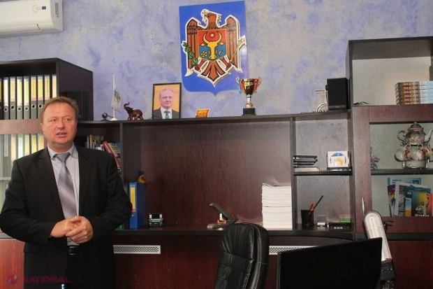 R. Moldova // Primarul care trimite SMS-uri localnicilor: „Na, avem DOVADA!”