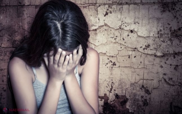 O minoră din Hâncești ar fi fost VIOLATĂ de mai multe ori de către propriul tată: Mama era plecată de doi ani la muncă peste hotare și nu știa nimic