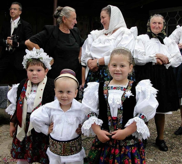 RAPORT: Copiii din România sunt cei mai FERICIȚI, iar britanicii sunt printre cei mai nefericiţi