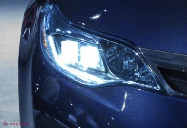ATENȚIE, ȘOFERI! De astăzi sunteți OBLIGAȚI să circulați cu luminile de conectare la mașini aprinse și pe timp de zi. Ce pedepse riscați dacă nu vă conformați