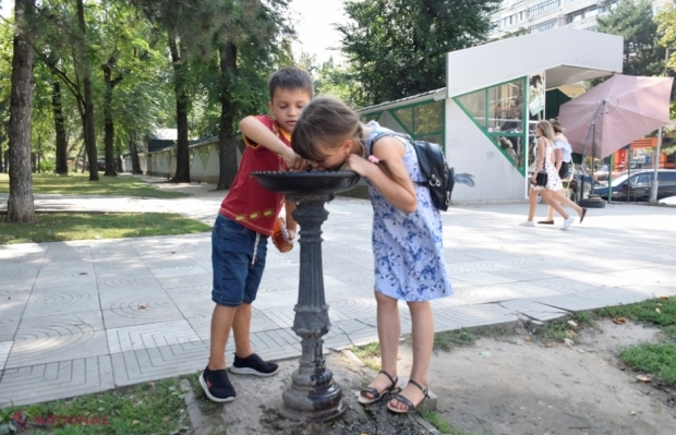 Cișmelele din Chișinău, la care trecătorii își pot potoli setea, REDESCHISE: Unde sunt amplasate