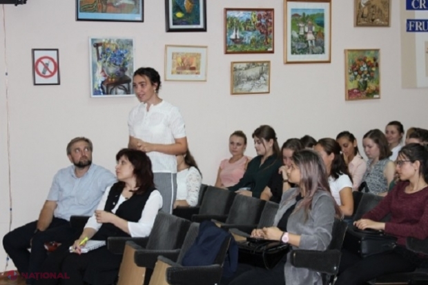 Soluția pe care au găsit-o autoritățile ca să acopere sutele de locuri vacante de EDUCATORI și BUCĂTARI din grădinițe: Studenți de la colegiu