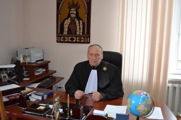 Judecătorul din Glodeni, prins cu mită, rămâne cu AVERILE SECHESTRATE